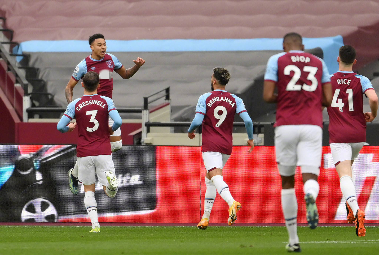 仅展示了球 仅展示了球